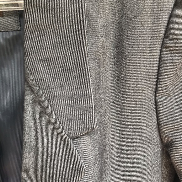 Limited Gray Pant Suit, Cassidy Fit Size M - Picture 11 of 14